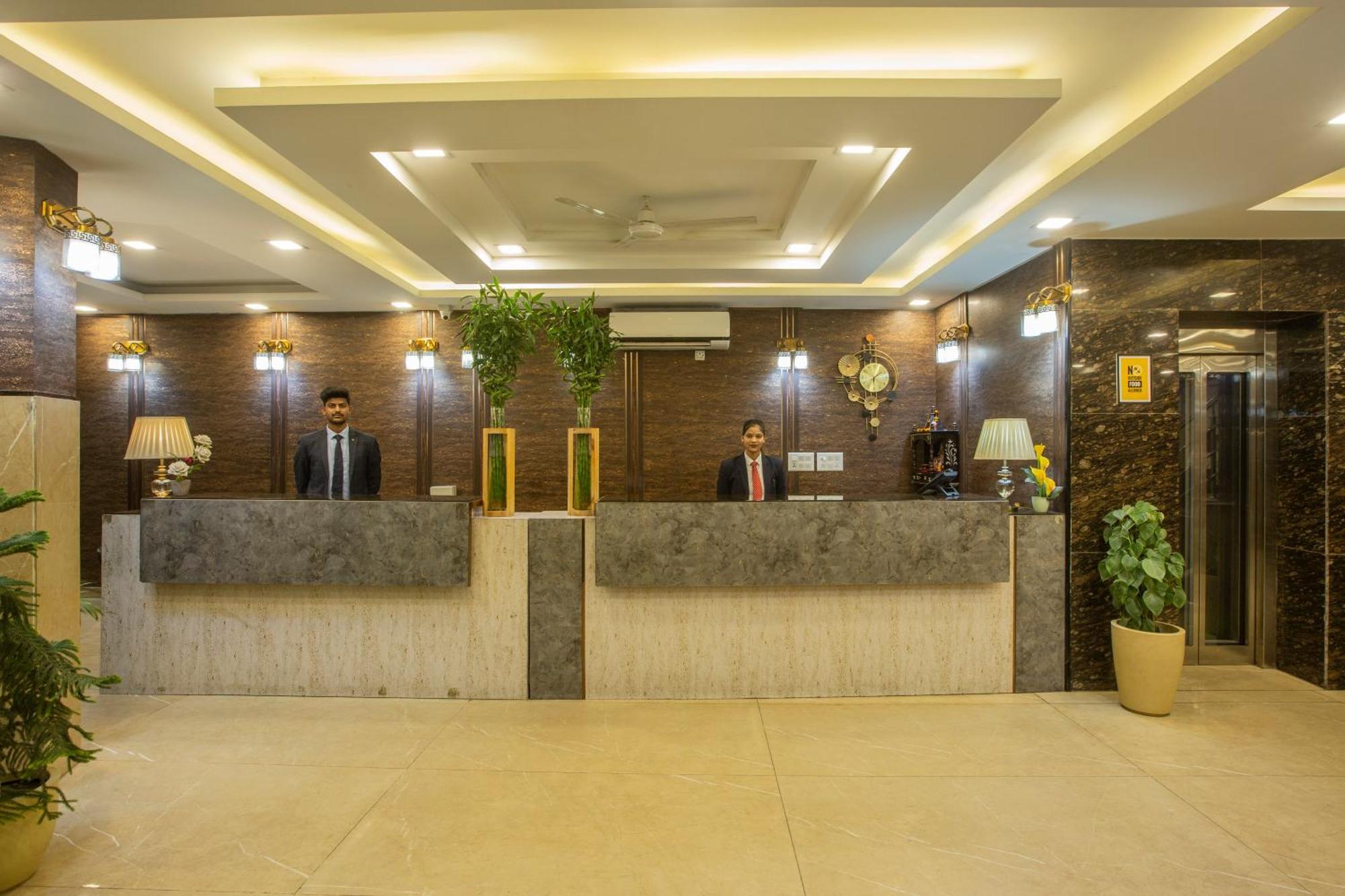 Hotel Prithvi-Raj Near Delhi Airport Yeni Delhi Dış mekan fotoğraf