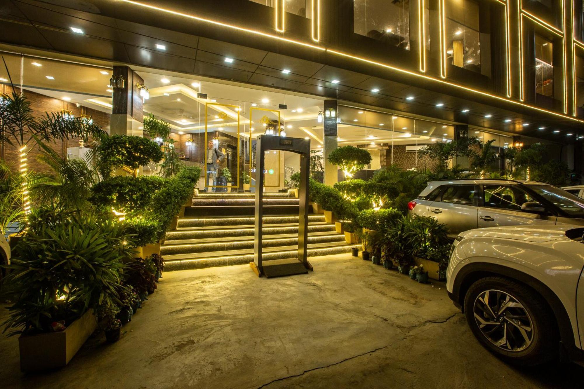 Hotel Prithvi-Raj Near Delhi Airport Yeni Delhi Dış mekan fotoğraf