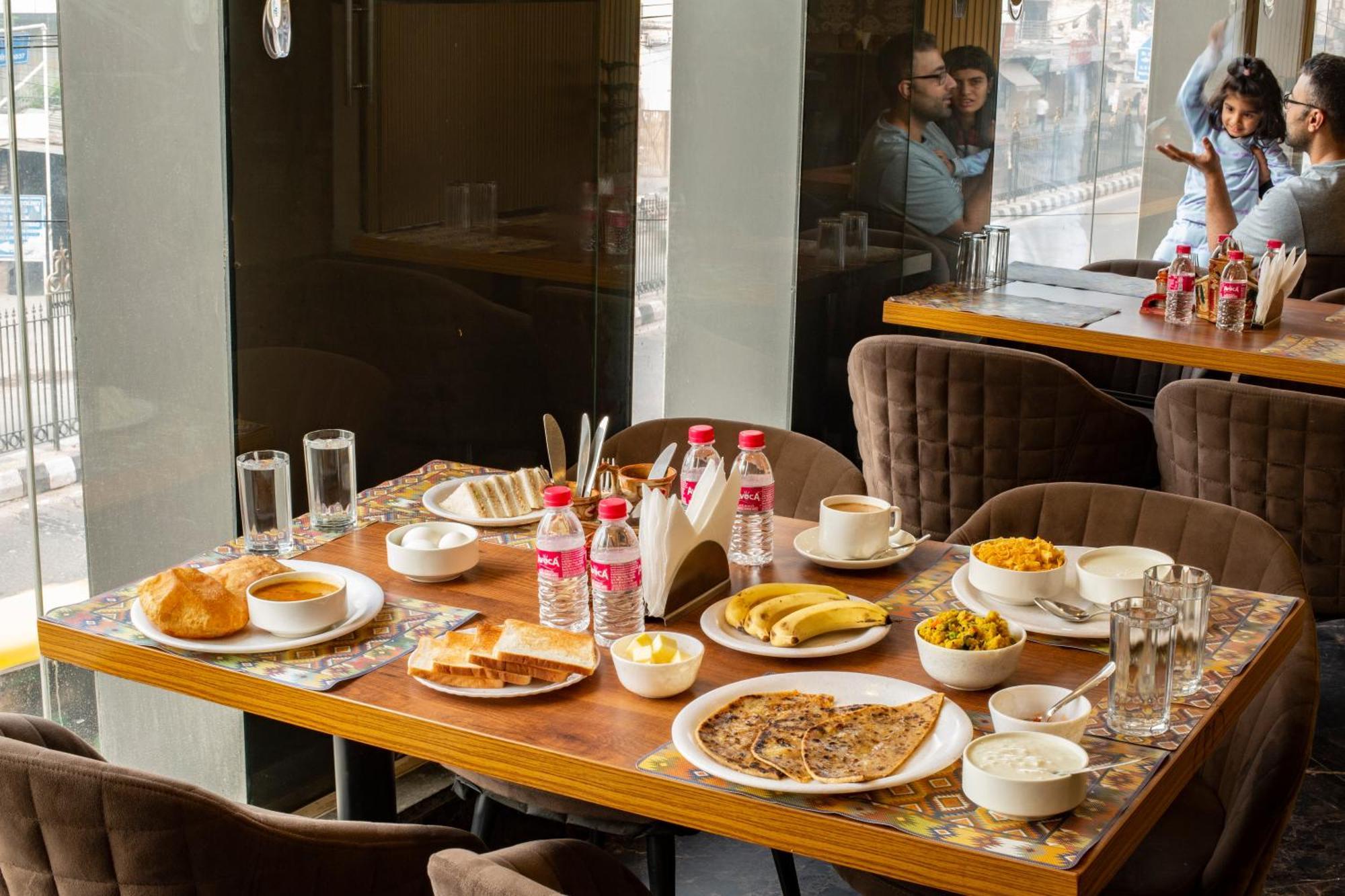 Hotel Prithvi-Raj Near Delhi Airport Yeni Delhi Dış mekan fotoğraf