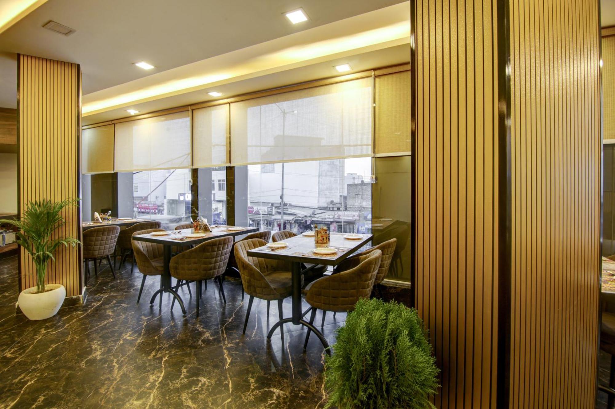 Hotel Prithvi-Raj Near Delhi Airport Yeni Delhi Dış mekan fotoğraf