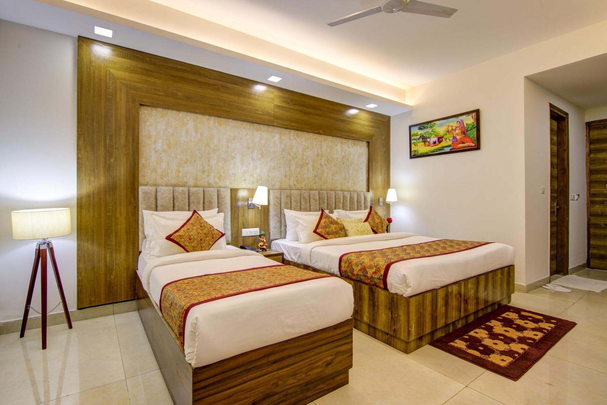 Hotel Prithvi-Raj Near Delhi Airport Yeni Delhi Dış mekan fotoğraf