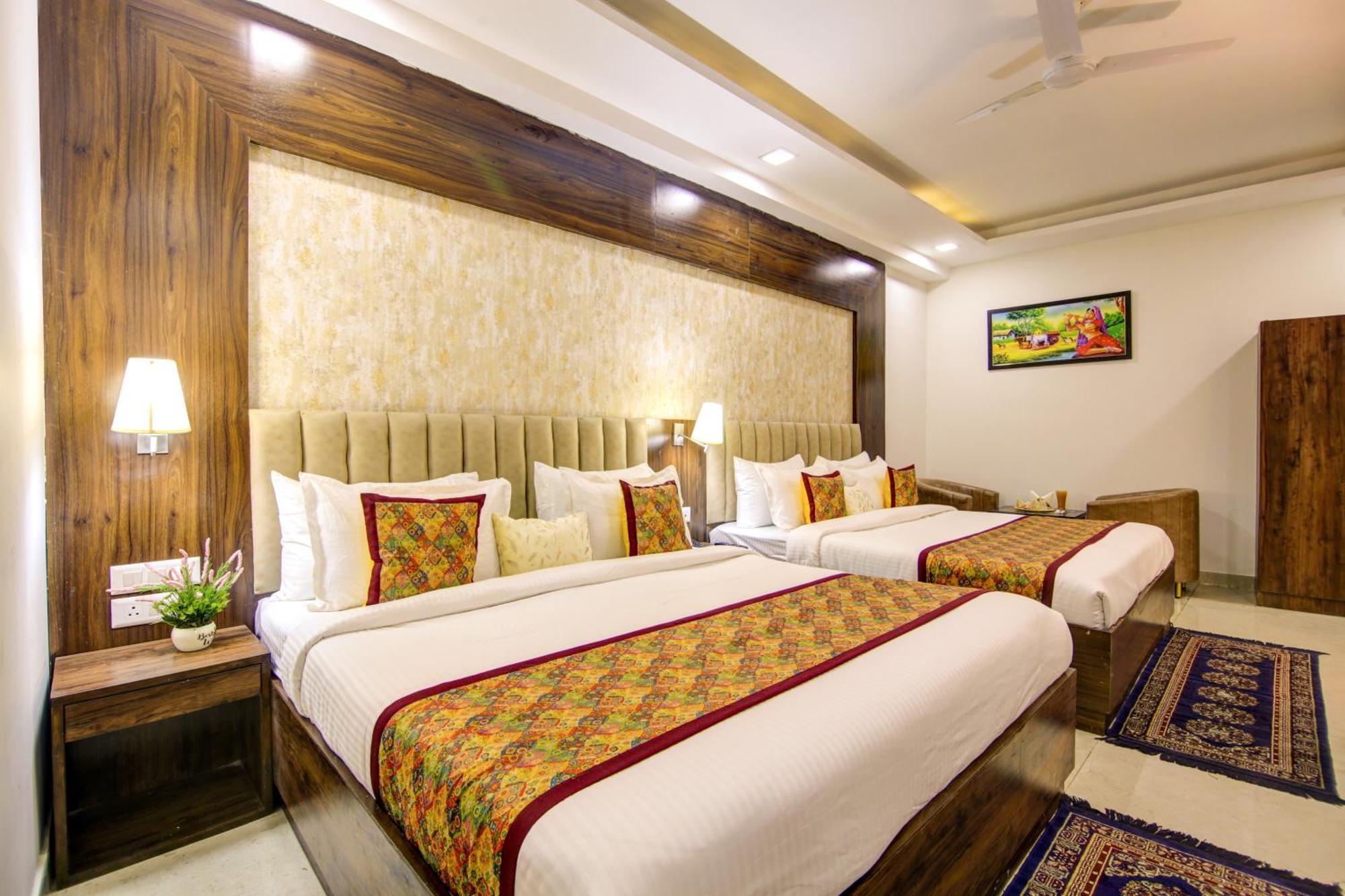 Hotel Prithvi-Raj Near Delhi Airport Yeni Delhi Dış mekan fotoğraf