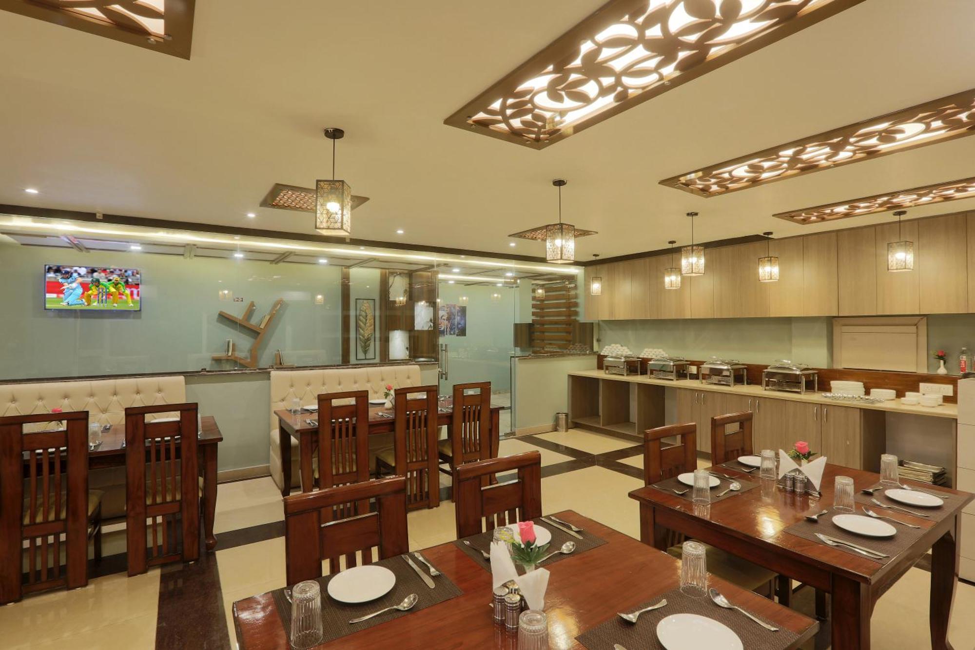 Hotel Prithvi-Raj Near Delhi Airport Yeni Delhi Dış mekan fotoğraf